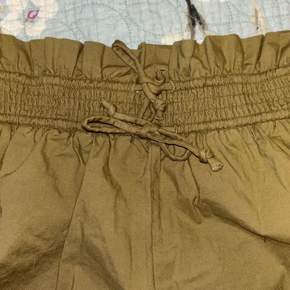NWT By Anthropologie Scallop-Hem Shorts - Picture 6 of 9